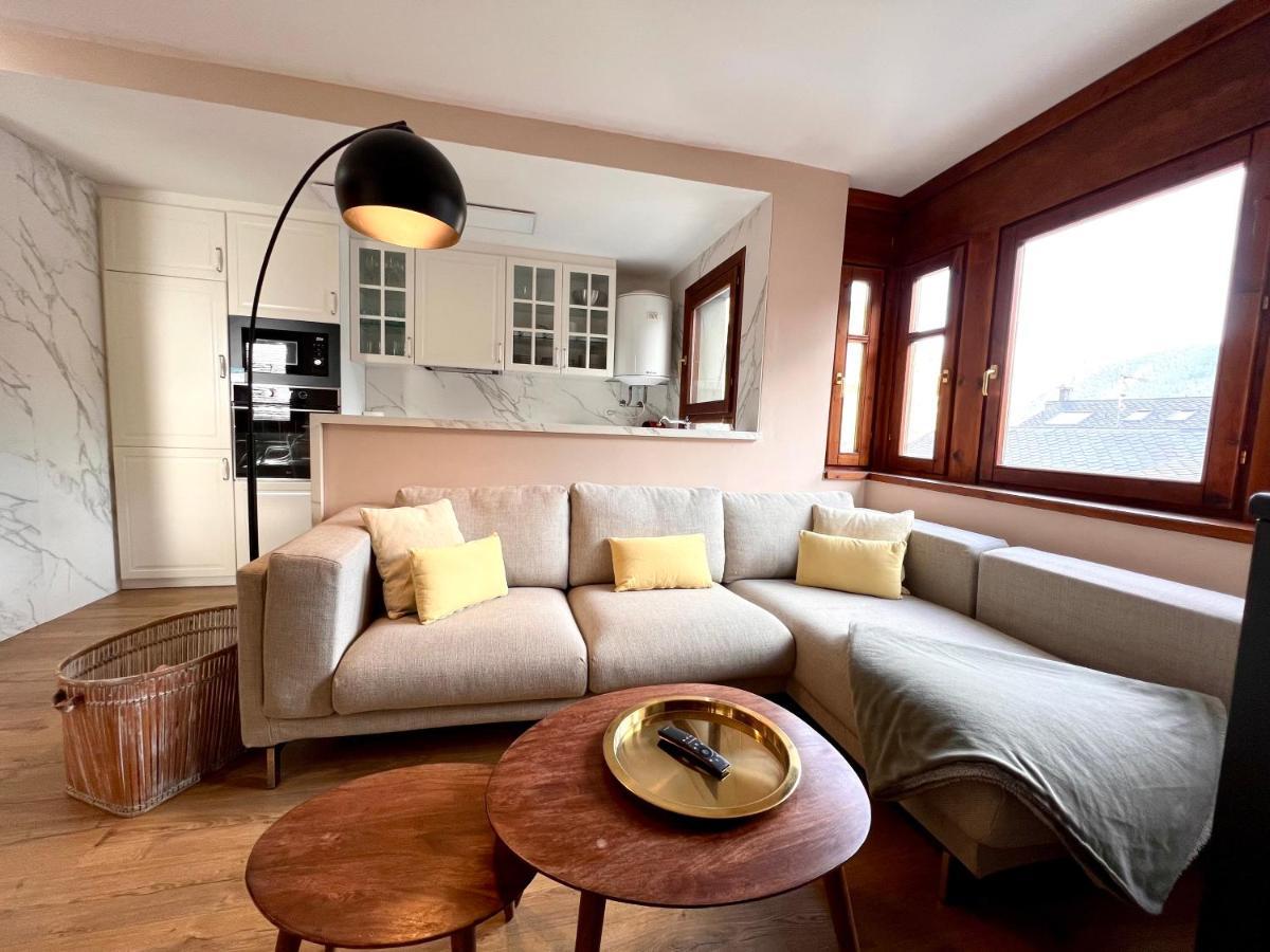 Duplex La Roca - L'Amfitriona Apartman Espot Kültér fotó