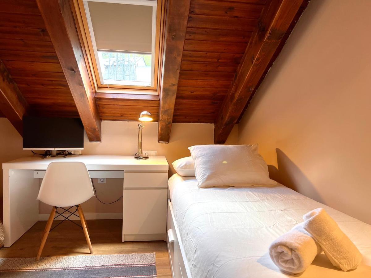 Duplex La Roca - L'Amfitriona Apartman Espot Kültér fotó