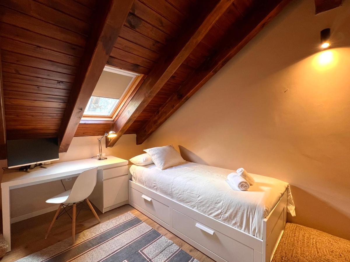 Duplex La Roca - L'Amfitriona Apartman Espot Kültér fotó