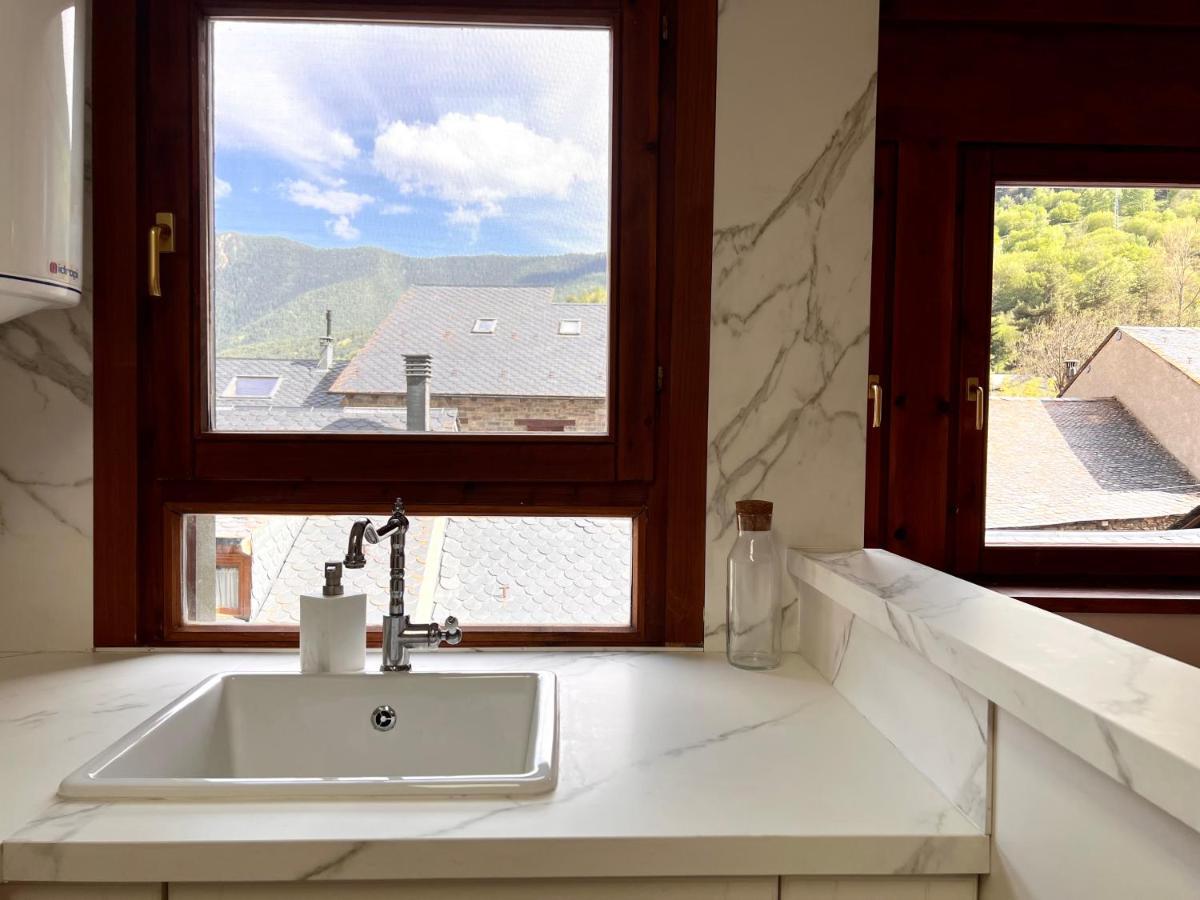 Duplex La Roca - L'Amfitriona Apartman Espot Kültér fotó