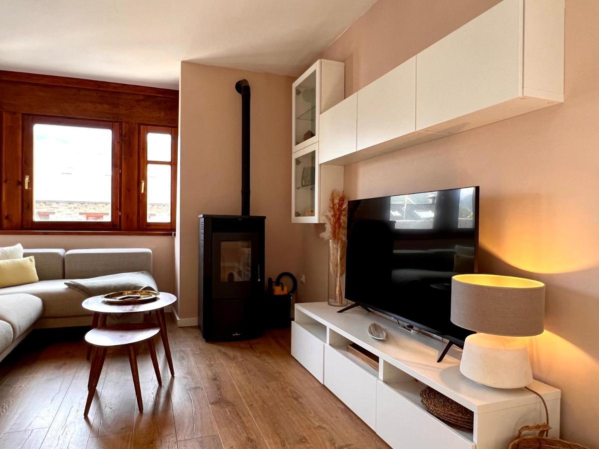 Duplex La Roca - L'Amfitriona Apartman Espot Kültér fotó