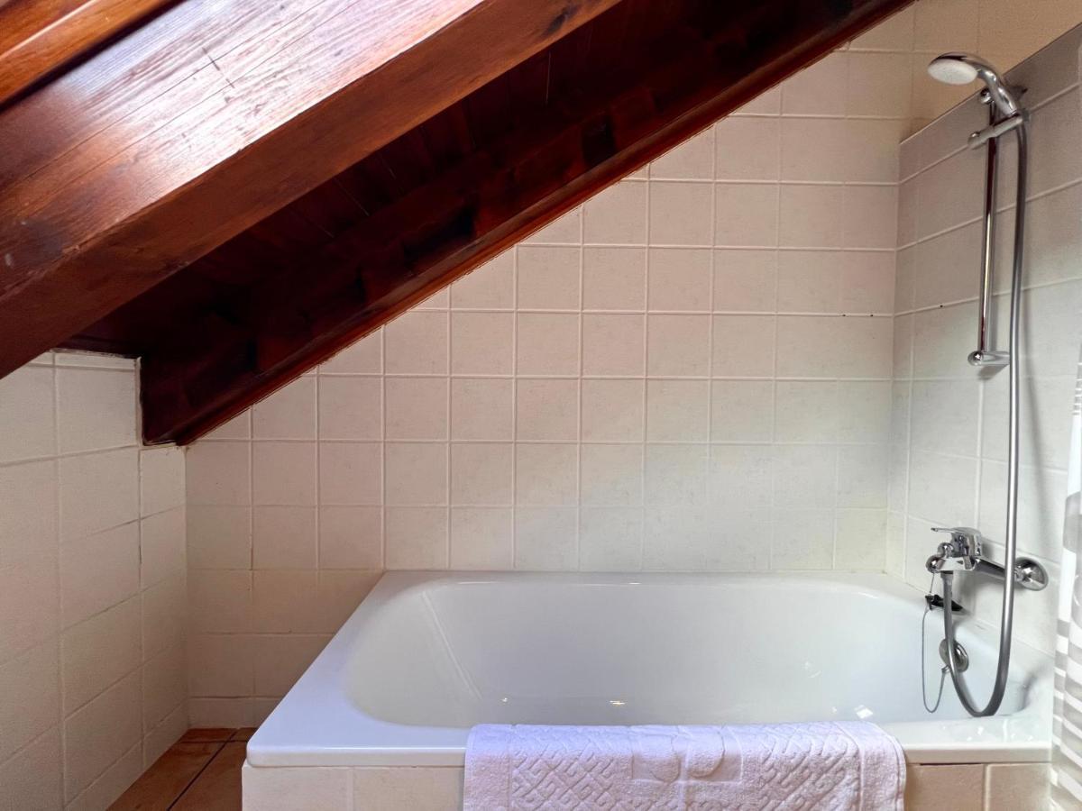 Duplex La Roca - L'Amfitriona Apartman Espot Kültér fotó
